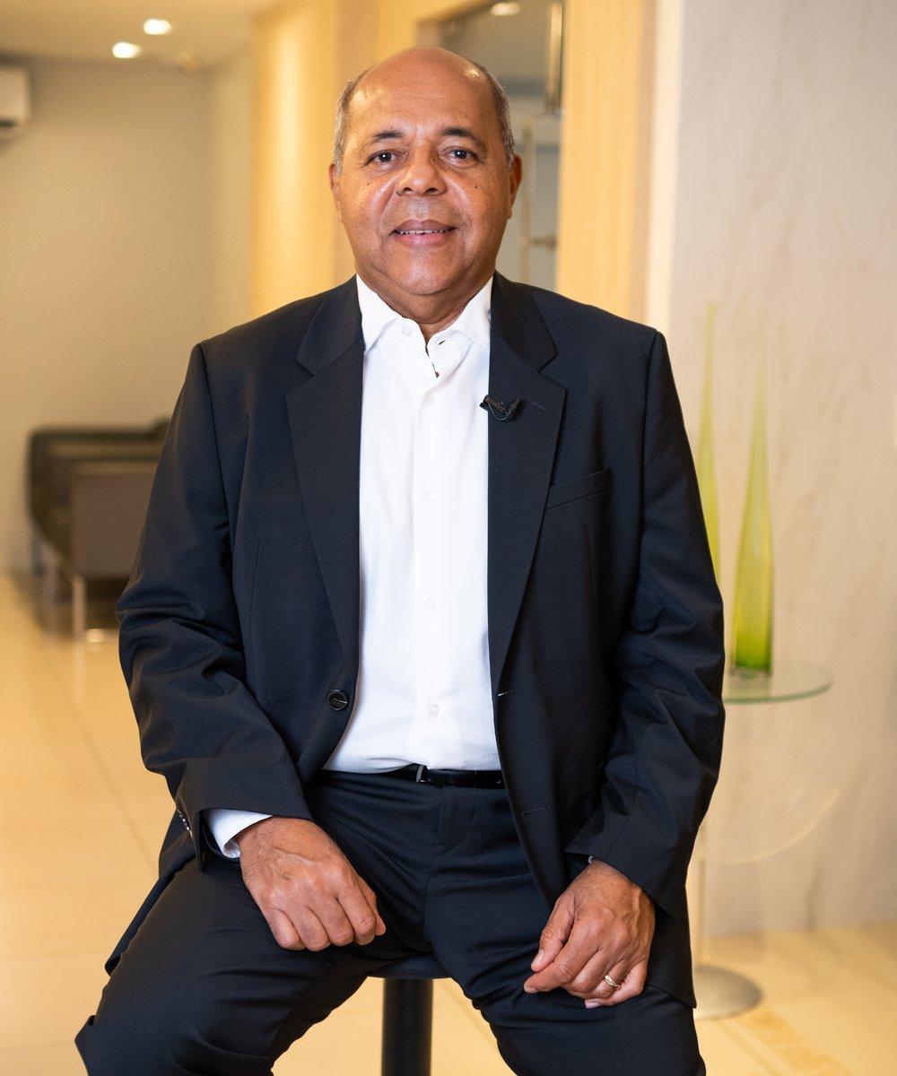 Dr. Stélio Araújo Filho na clínica